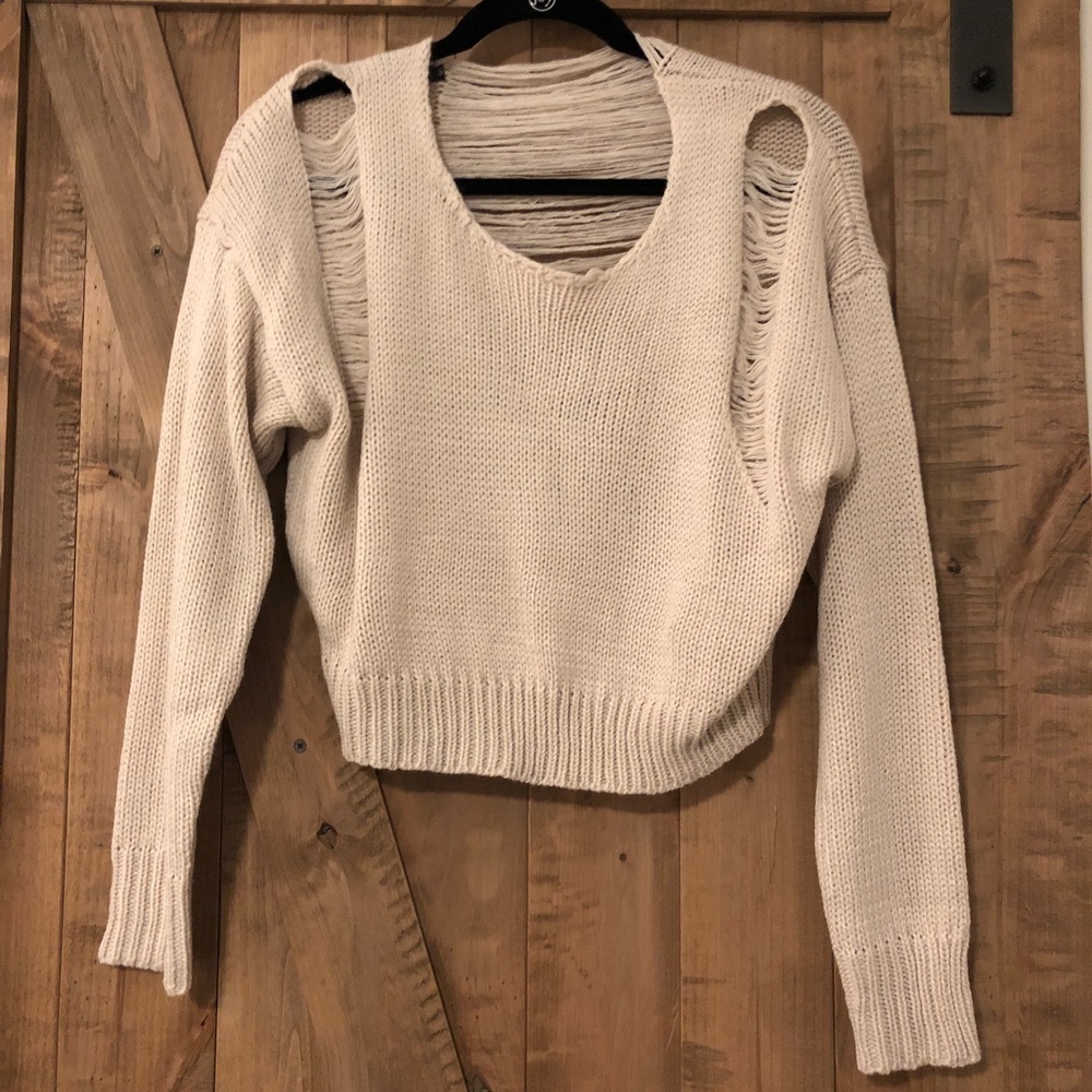 Ripped sweatshirt